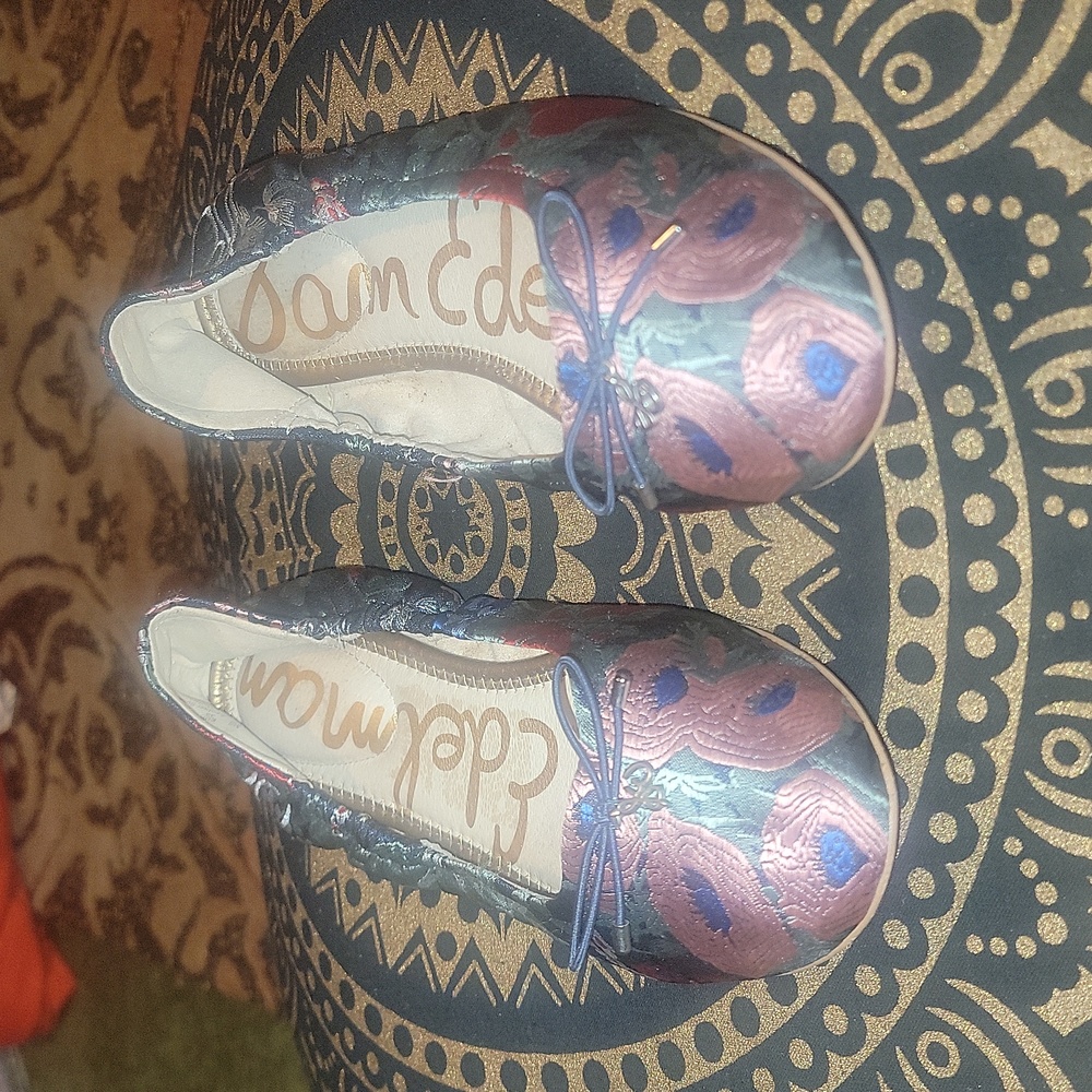 Sam Edelman size 9 tapestry shoe